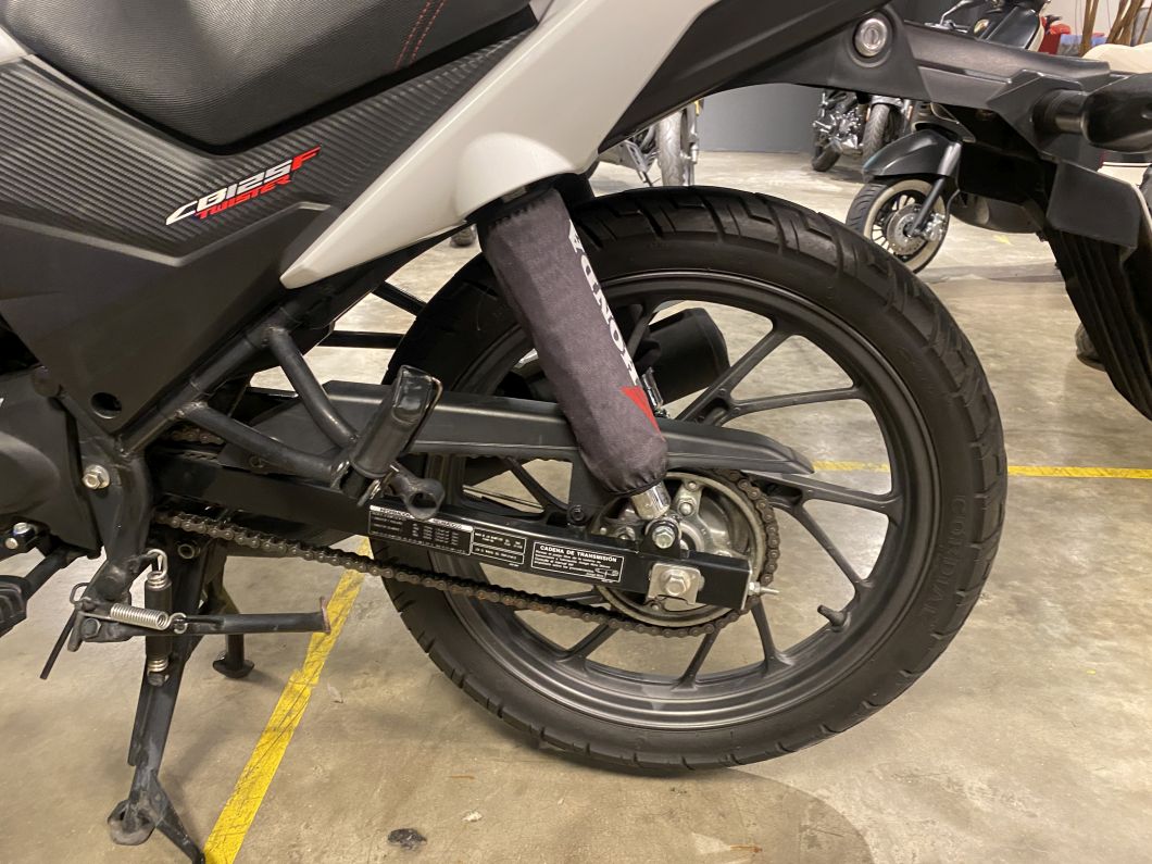 Moto Honda Cb 125 Twister usado 2018 con 17069 km 1M