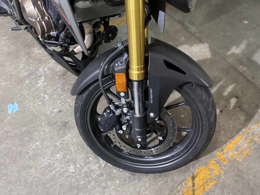 Moto Honda Cb 300 Twister usado 2023 con 8560 km 1M