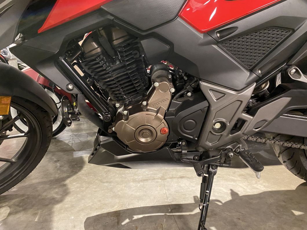 Moto Honda Cb 300 twister usado 2025 con 3000 km 1M