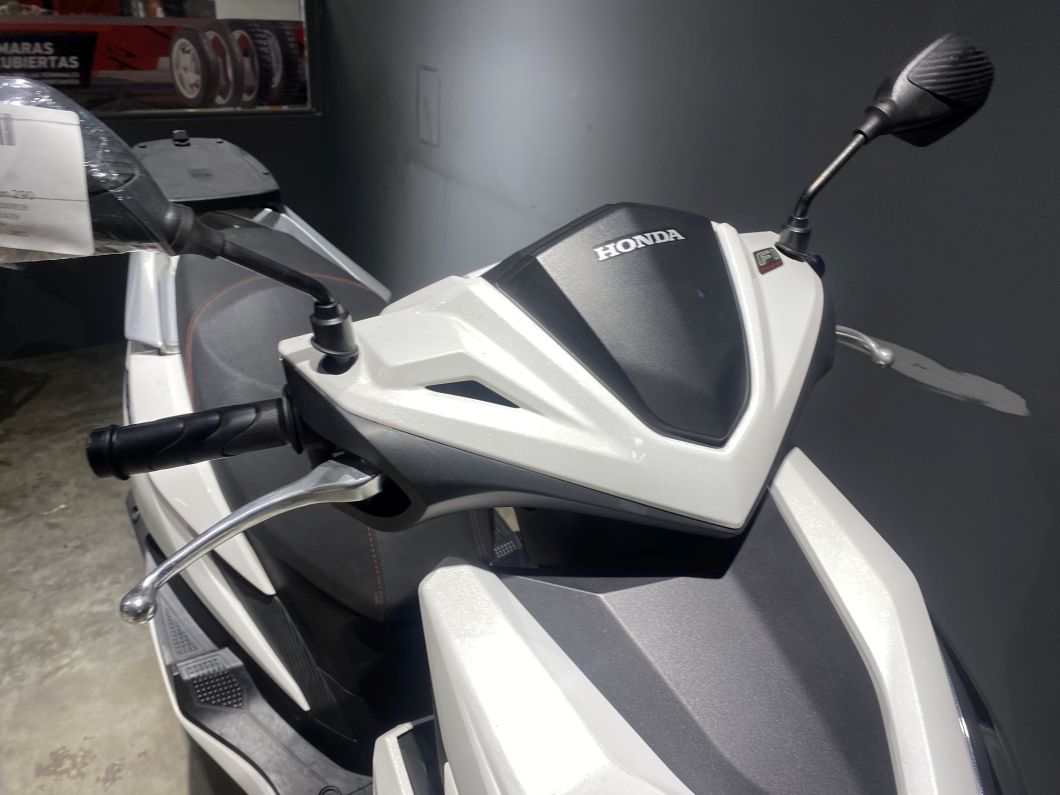Moto Honda New Elite usado 2019 con 29000 km 1M