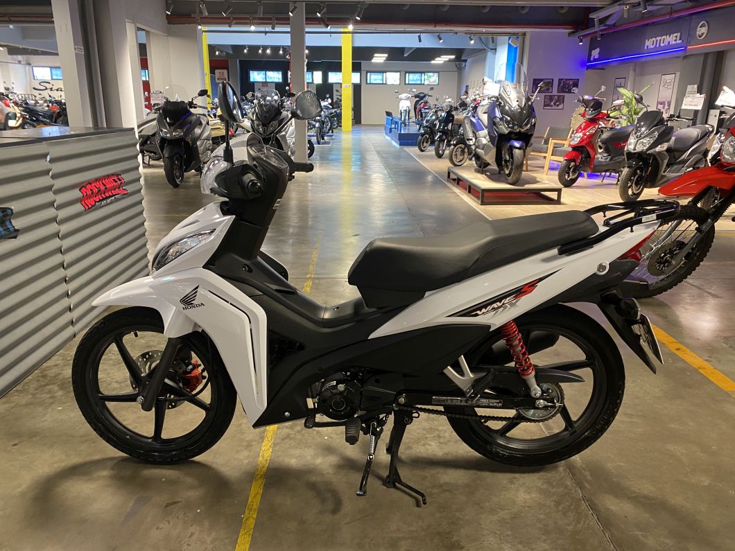 Moto Honda Wave 110 s usado 2023 con 1613km int49882 1M