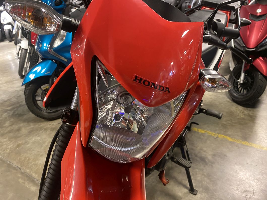 Moto Honda Xr 190 L usado 2023 con 6000 km 1M