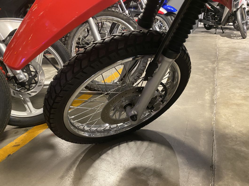 Moto Honda Xr 190 L usado 2023 con 6000 km 1M