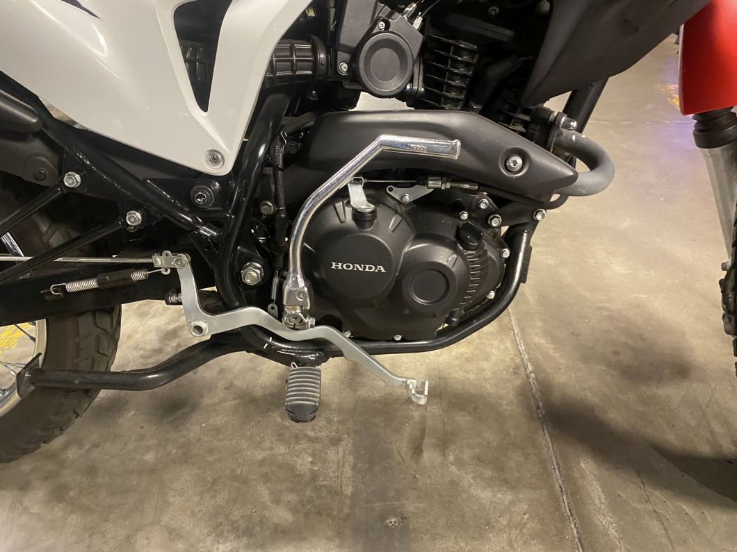 Moto Honda Xr 190 L usado 2023 con 6000 km 1M