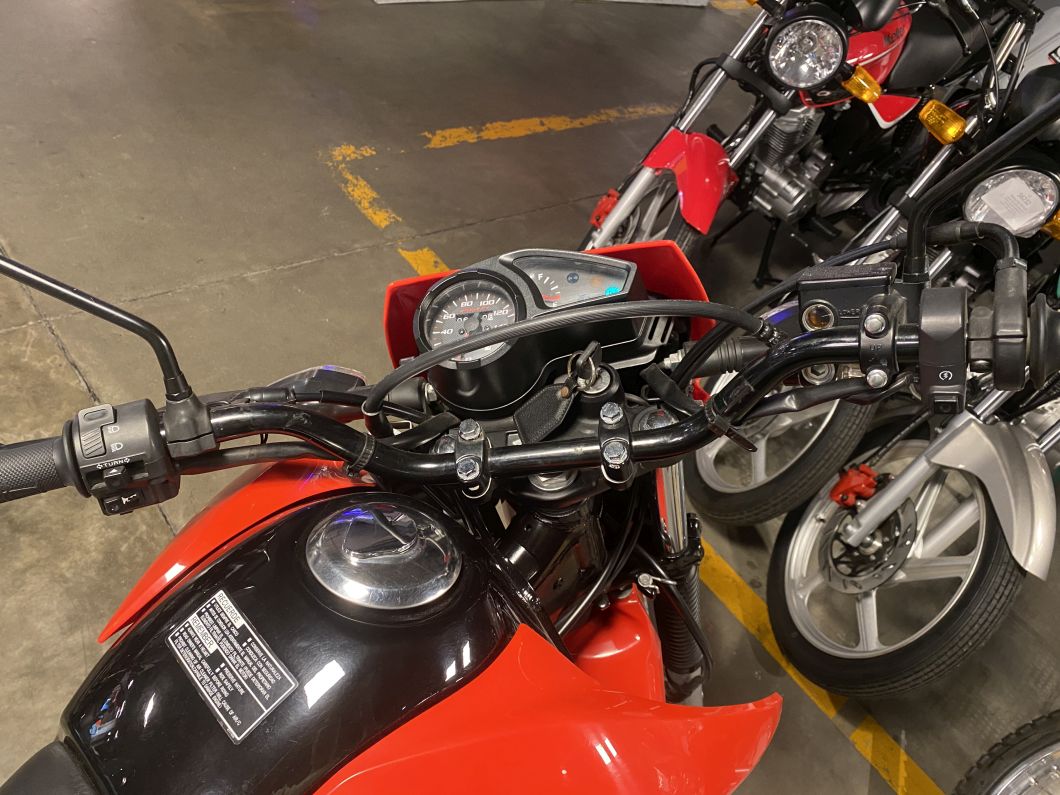 Moto Honda Xr 190 L usado 2023 con 6000 km 1M