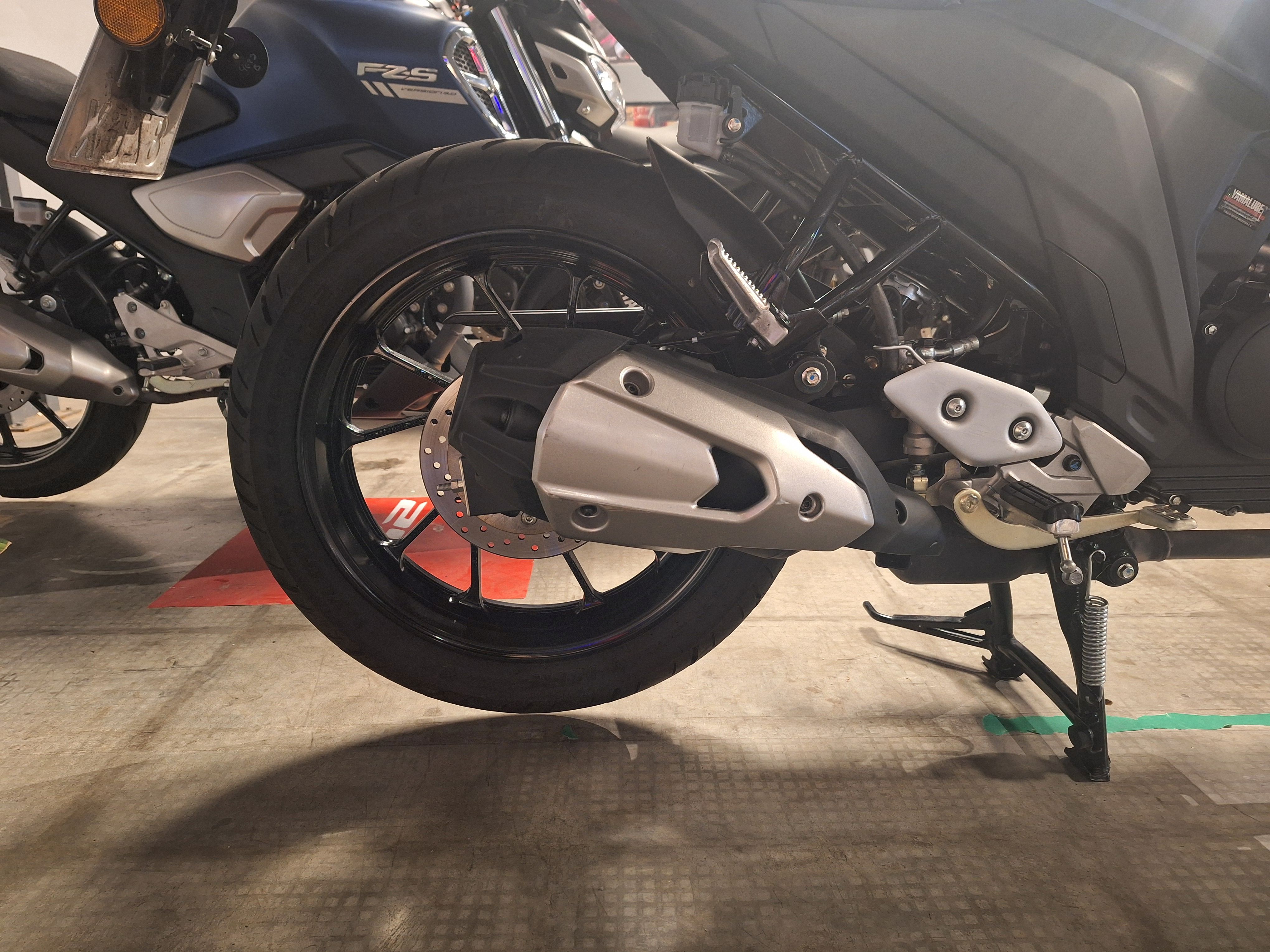 Moto Yamaha FZ25 ABS usado 2024 con 4800km int 46497 1M