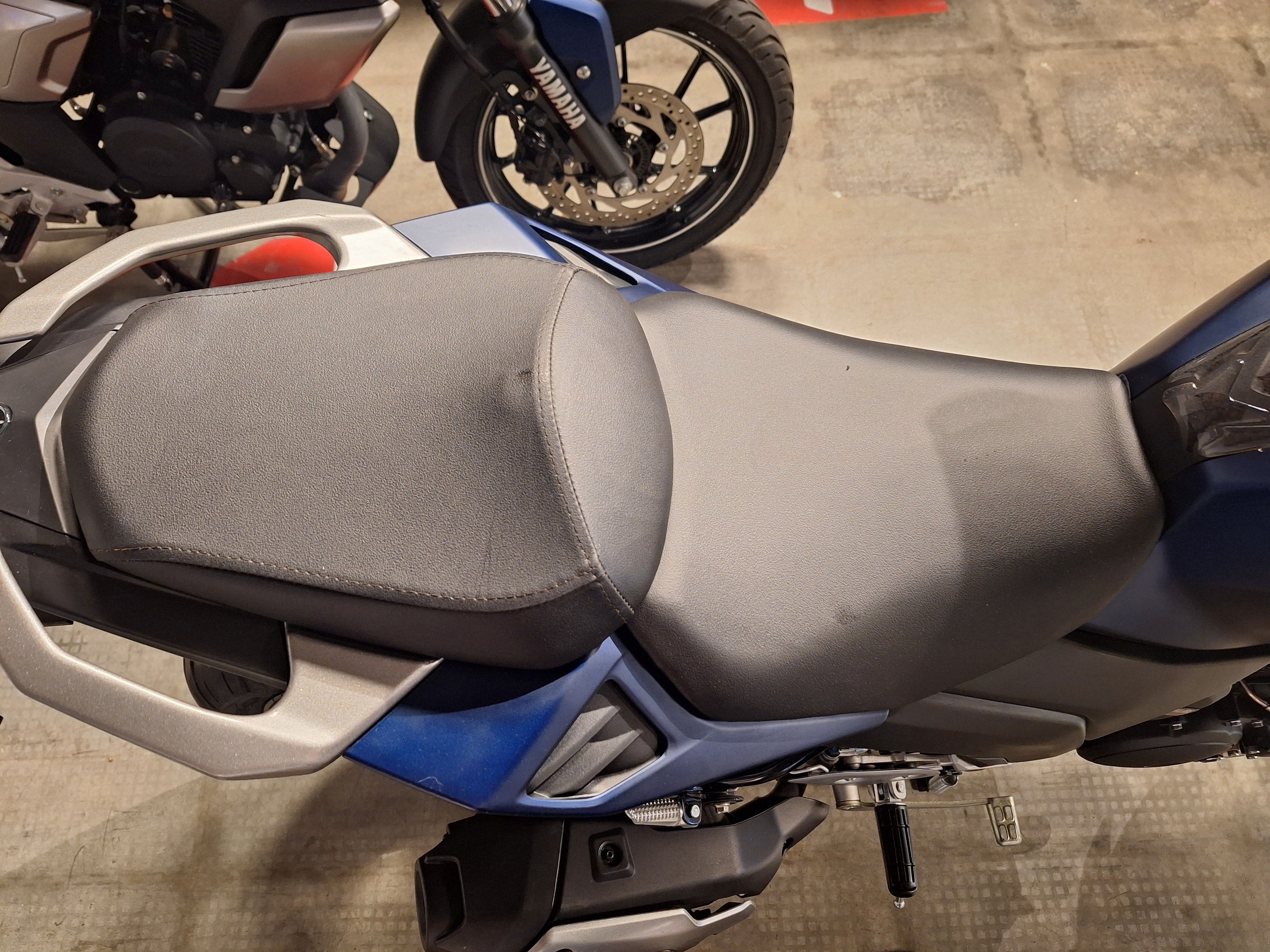 Moto Yamaha FZ25 ABS usado 2024 con 4800km int 46497 1M