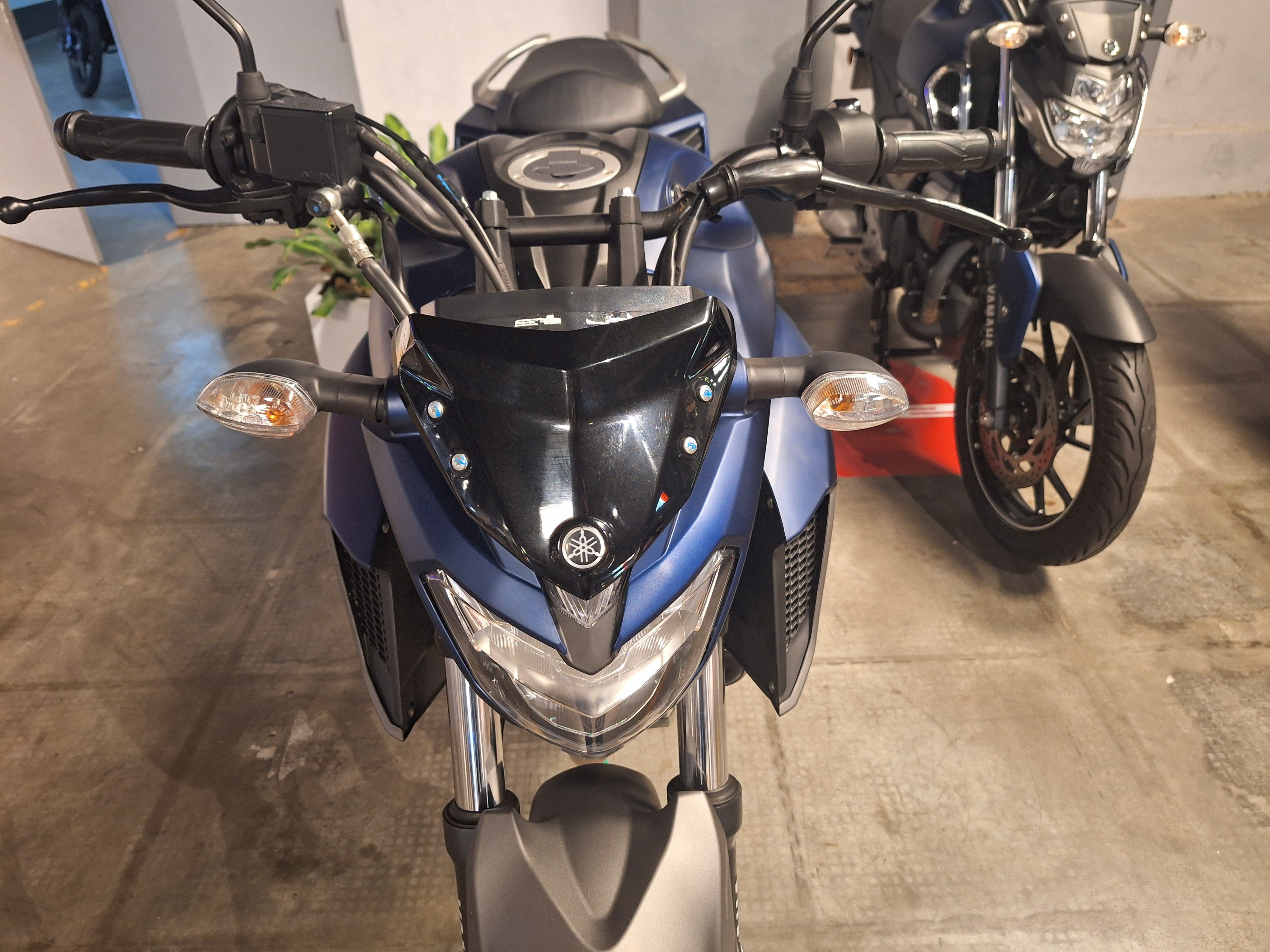 Moto Yamaha FZ25 ABS usado 2024 con 4800km int 46497 1M