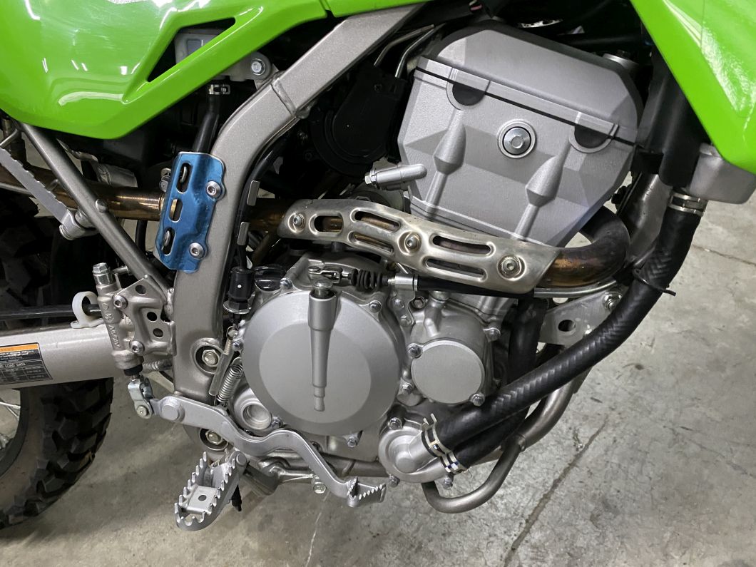 Moto Kawasaki Klx 300 usado 2025 con 880 km 1M
