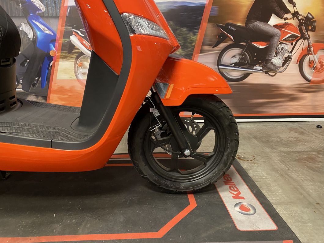 Moto Keller Exotic 150 Scooter