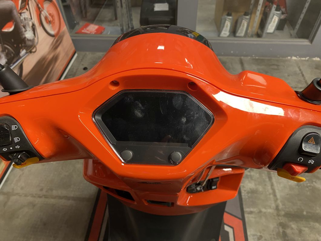 Moto Keller Exotic 150 Scooter