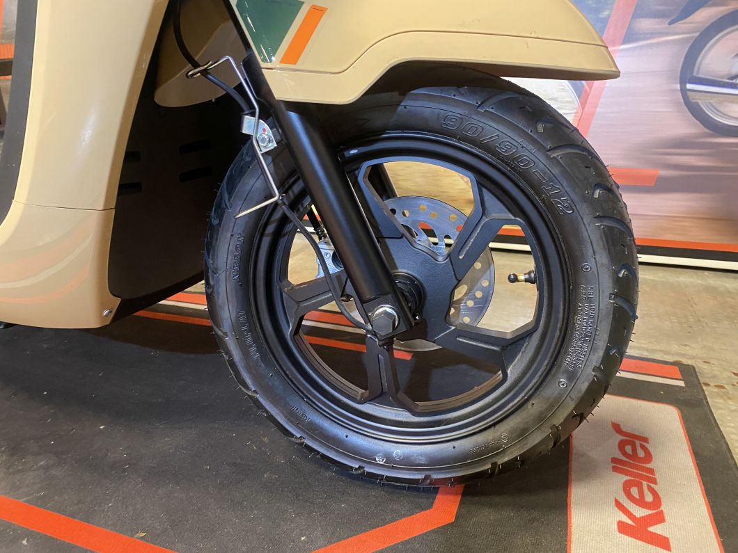 Moto Keller Exotic 150 Scooter