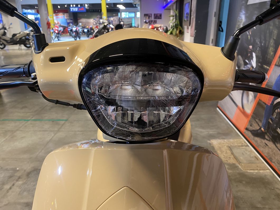 Moto Keller Exotic 150 Scooter