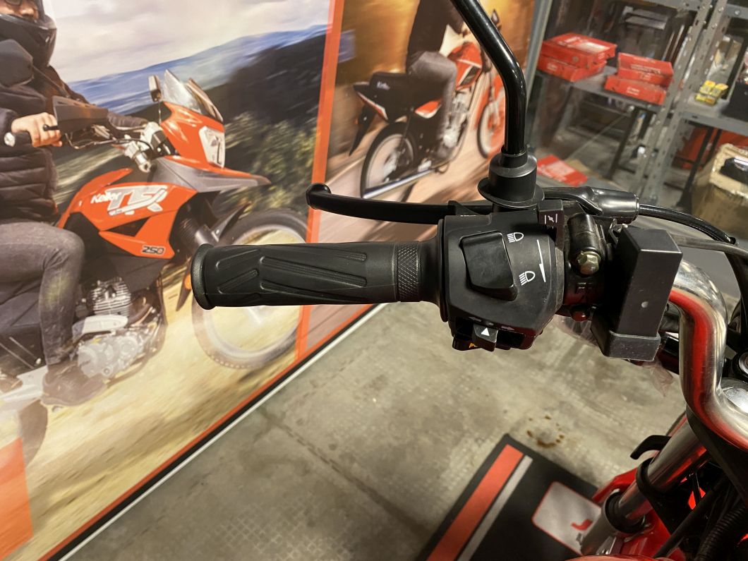 Moto Keller Stratus CG 150 Base 2026