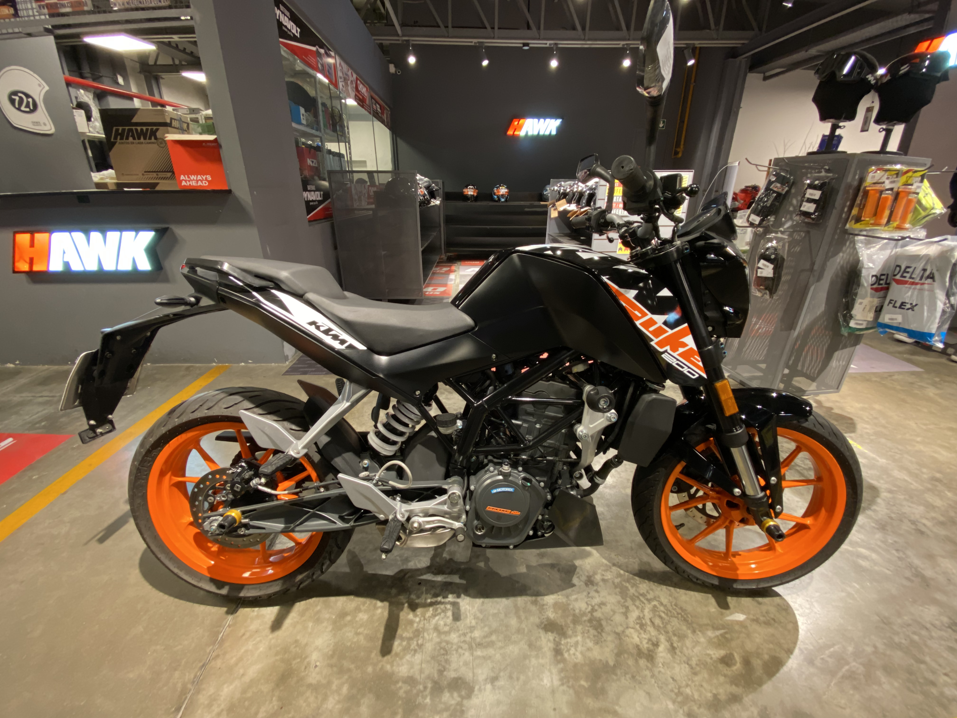 Moto Ktm Duke 200 usado 2022 con 7500km