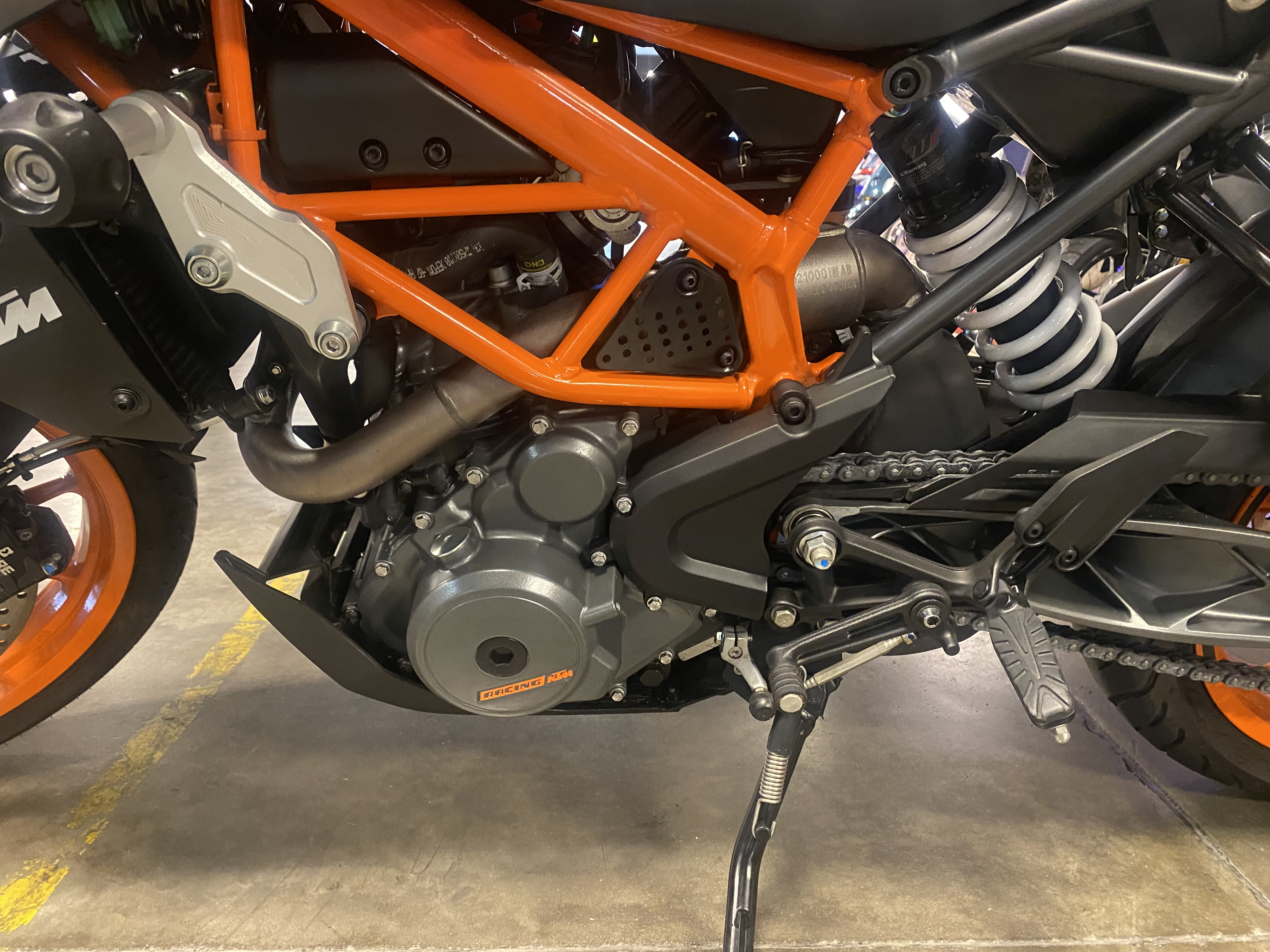 Moto Ktm Duke 250 usado 2023 con 1200km 