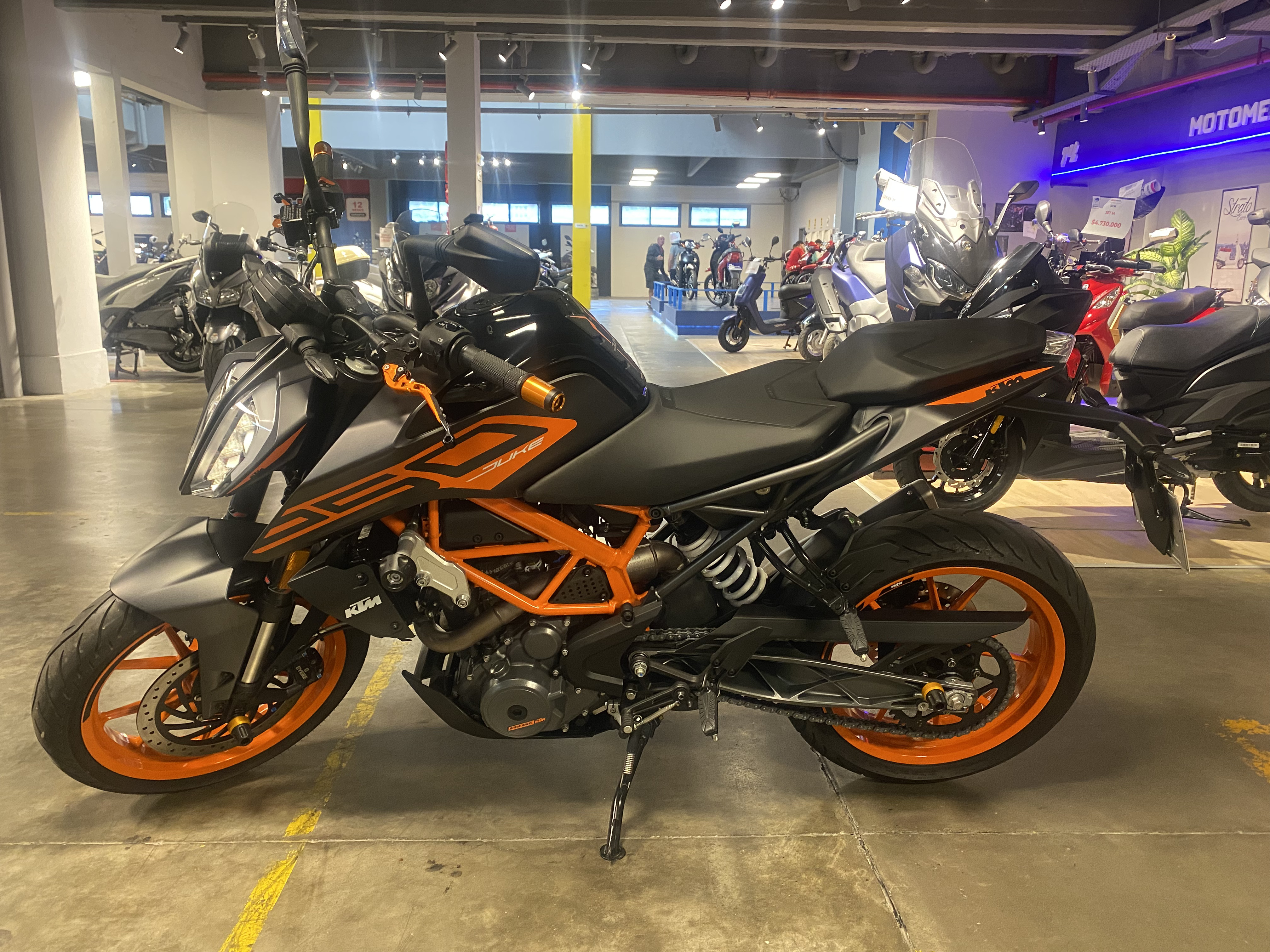 Moto Ktm Duke 250 usado 2023 con 1200km 