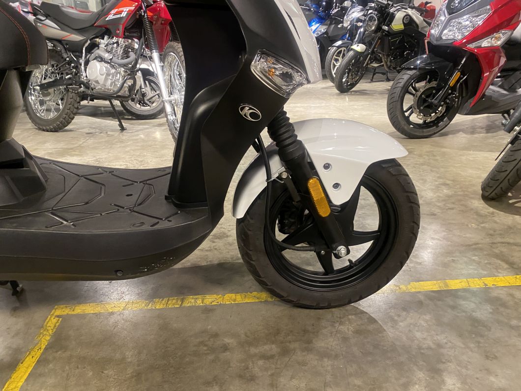 Moto Kymco Agility 125 usado 2024 con 1953 km 1M