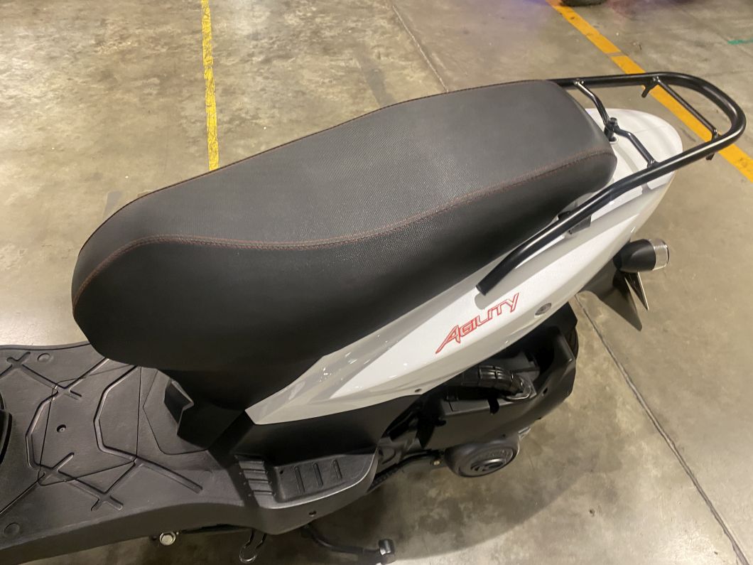 Moto Kymco Agility 125 usado 2024 con 1953 km 1M