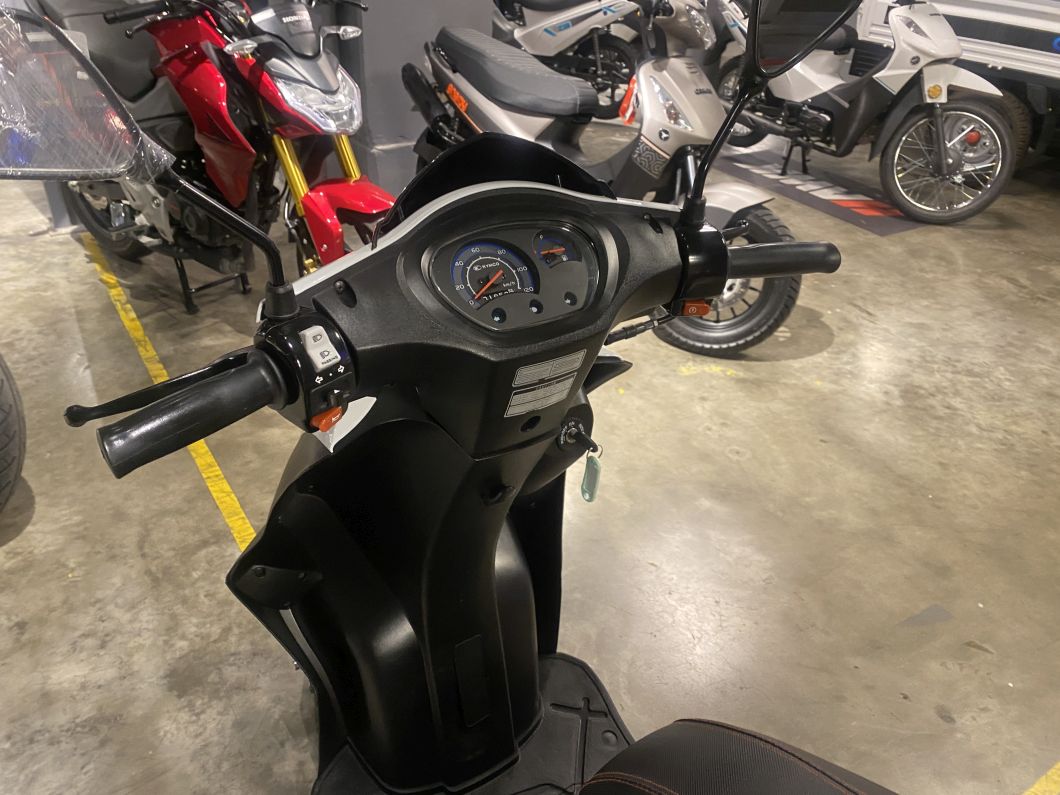 Moto Kymco Agility 125 usado 2024 con 1953 km 1M