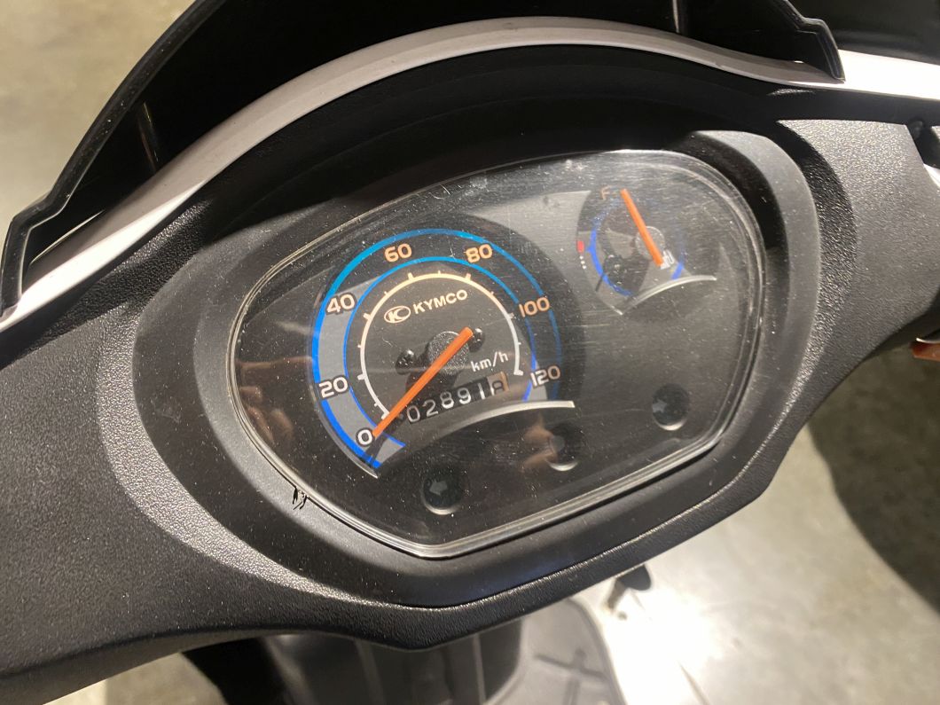 Moto Kymco Agility 125 usado 2023 con 2700 km int 1M