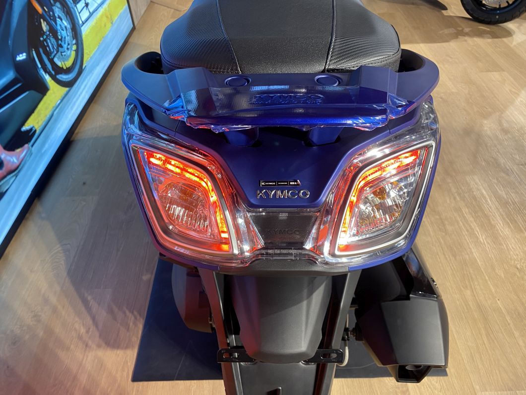 Moto KYMCO Downtown 350i ABS TCS