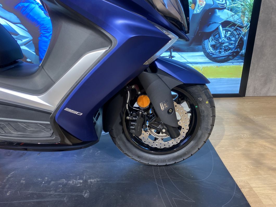 Moto KYMCO Downtown 350i ABS TCS