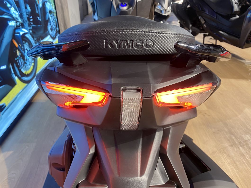 Moto KYMCO Downtown 350 GT 2026