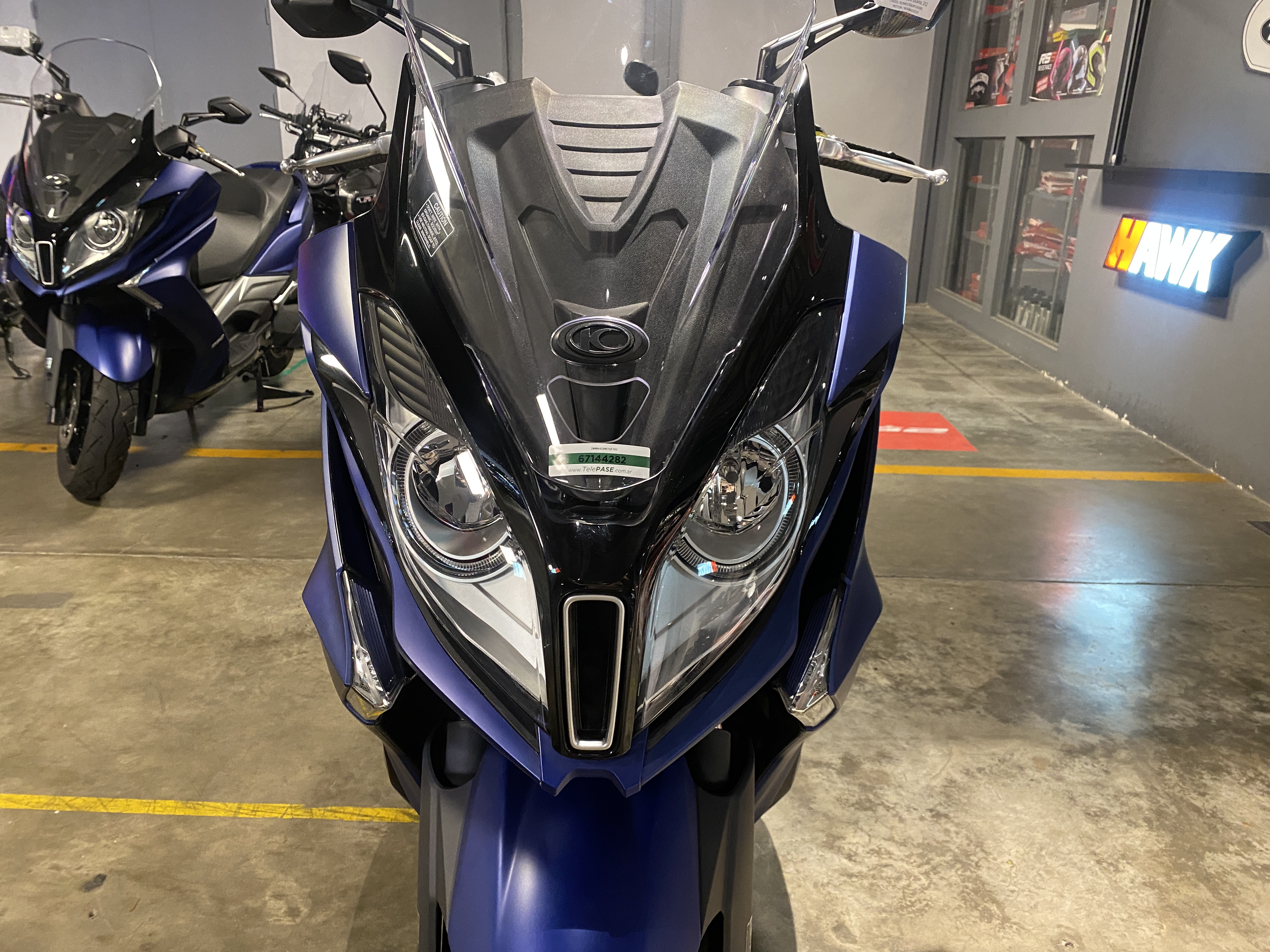 Moto Kymco Downtown 350 usado 2023 con 3732km 1M
