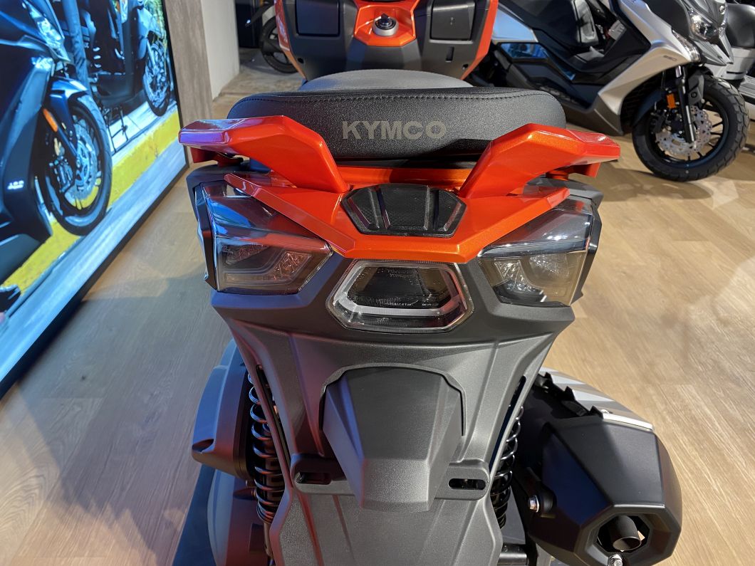 Moto KYMCO 350 DTX