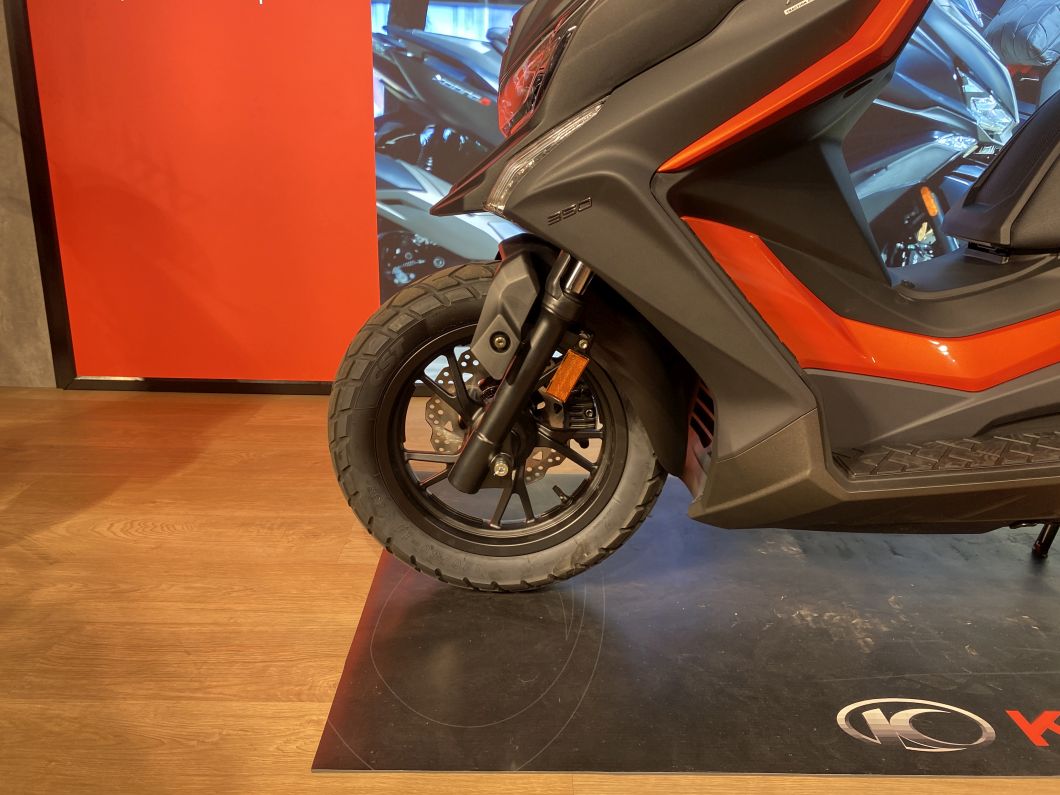 Moto KYMCO 350 DTX