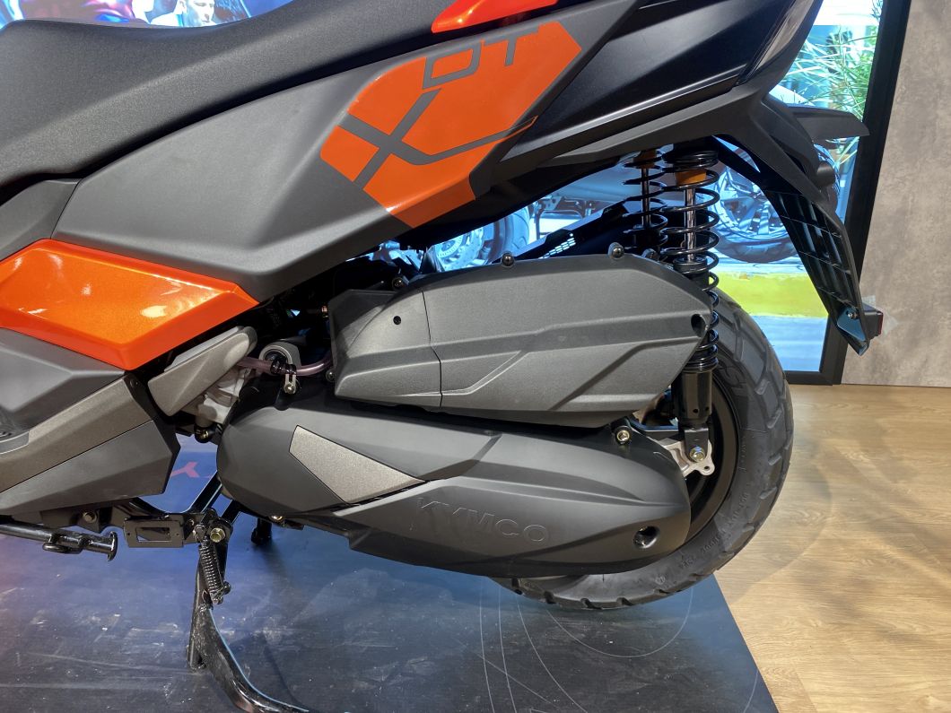 Moto KYMCO 350 DTX