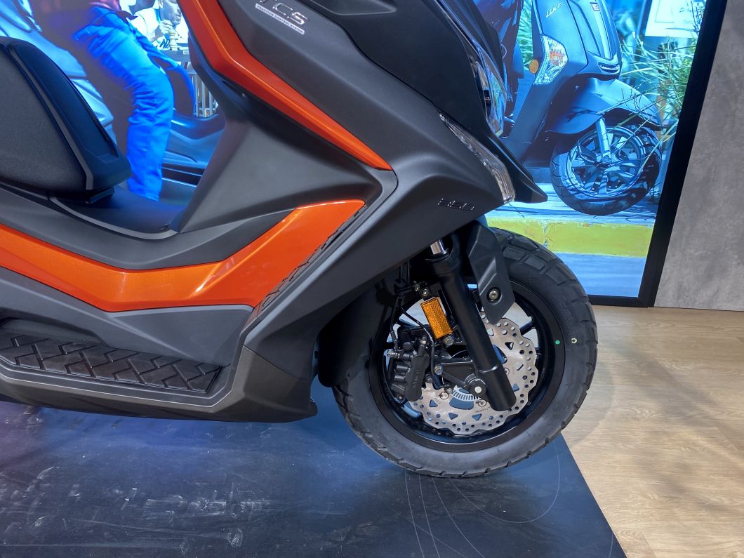 Moto KYMCO 350 DTX