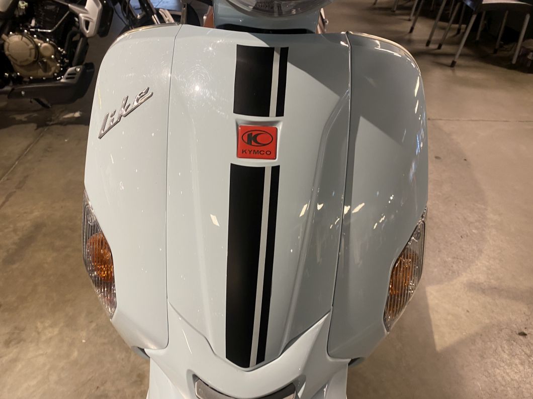 Moto Kymco Like 125 usado 2025 con 3000 km 1M