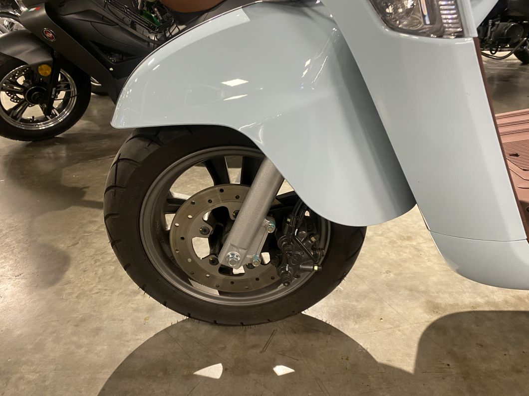 Moto Kymco Like 125 usado 2025 con 3000 km 1M
