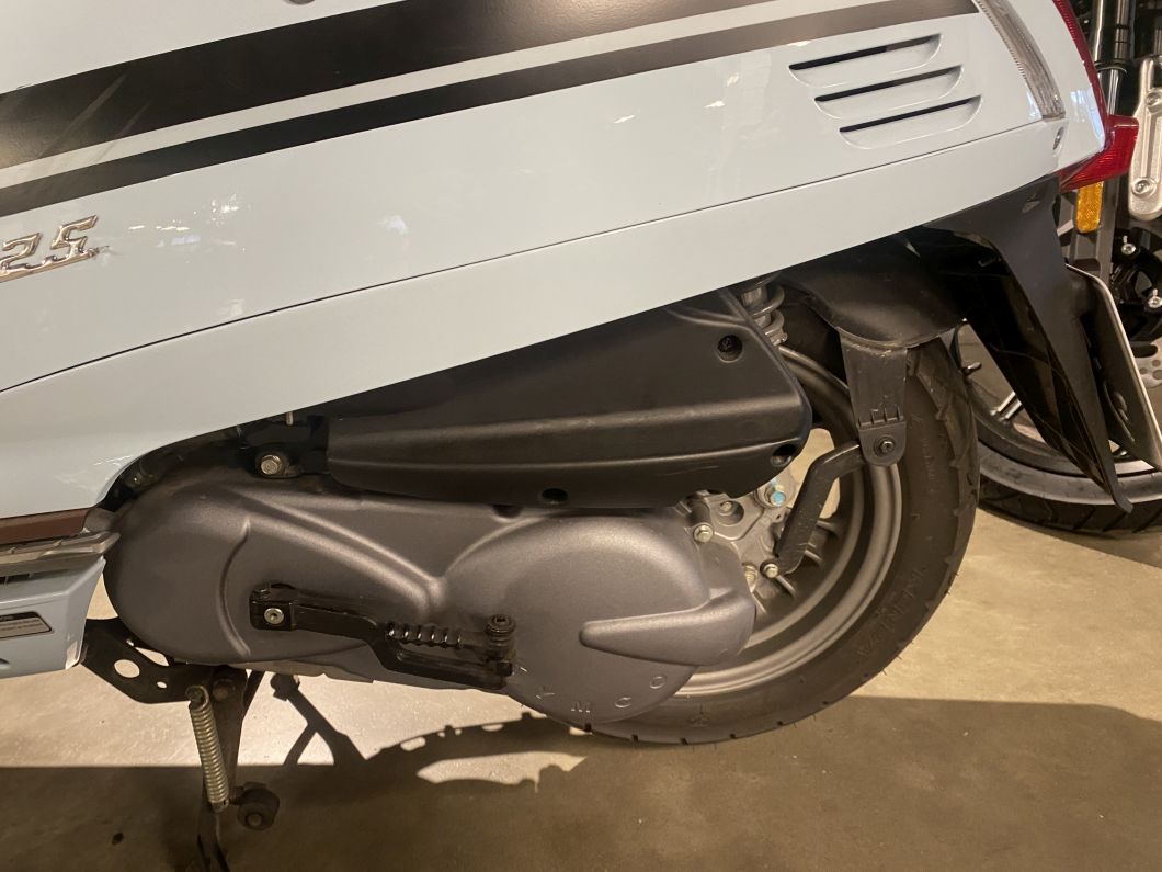 Moto Kymco Like 125 usado 2025 con 3000 km 1M