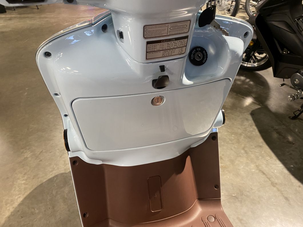 Moto Kymco Like 125 usado 2025 con 3000 km 1M