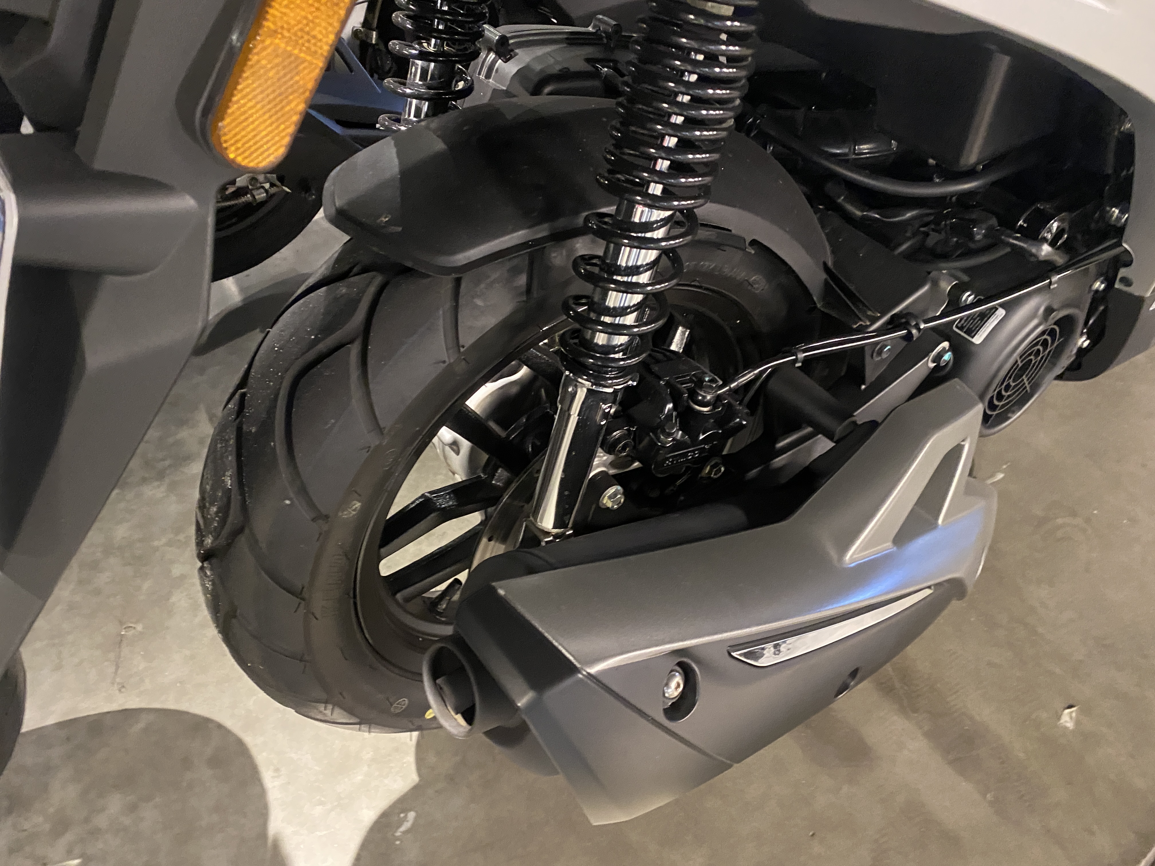Moto Kymco People 150 usado 2026 con 750 km 1M