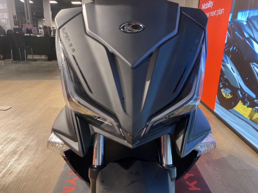 Moto KYMCO Super 8 Scooter 150cc