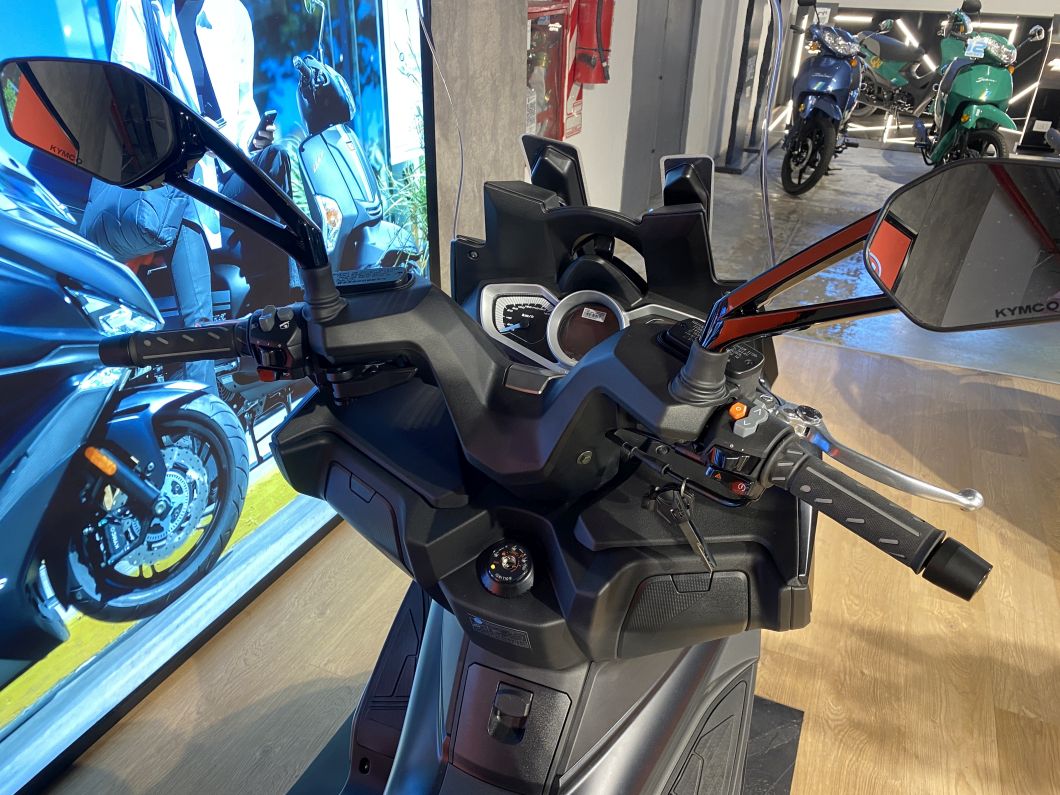 Moto KYMCO XCITING 400