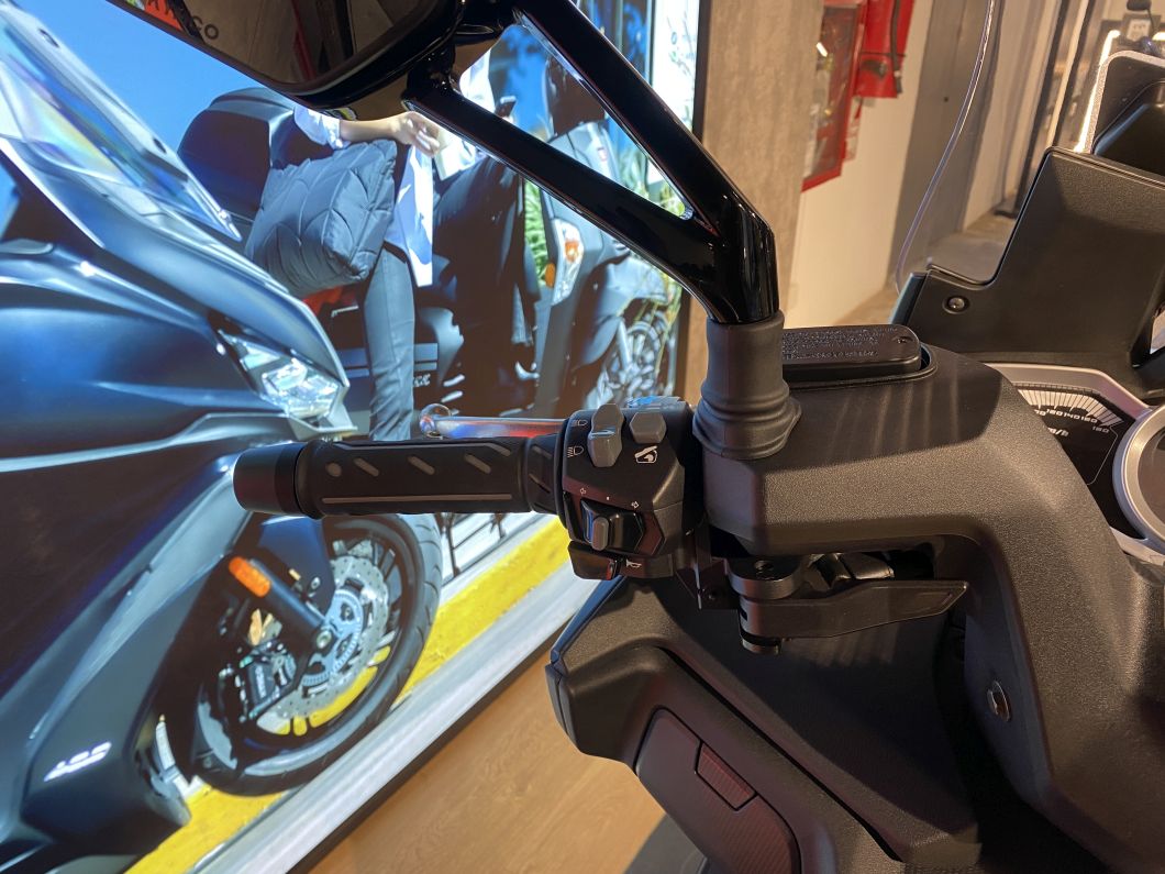 Moto KYMCO XCITING 400