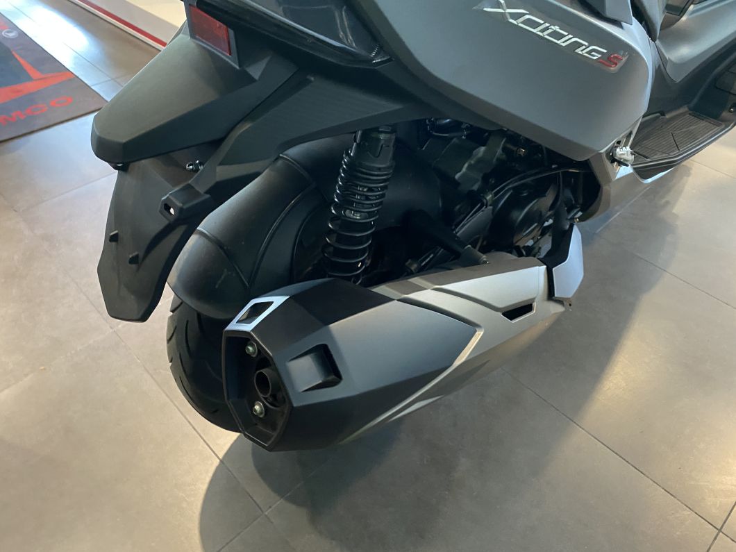 Moto Kymco Xciting 400 usado 2025 con 4878 km 1M