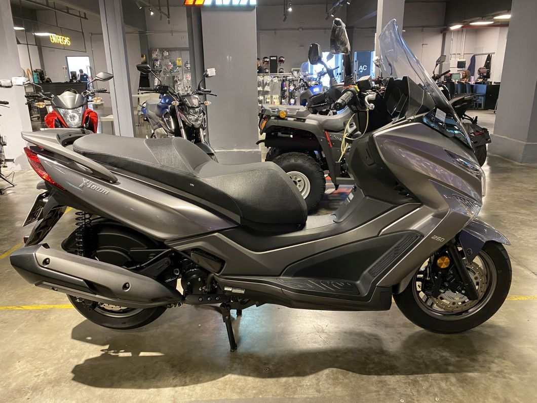 Moto Kymco X town 250 usado 2024 con 545km int 50342 1M