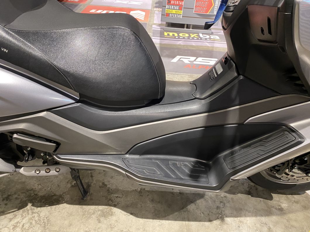 Moto Kymco X Town 250 i kw 2020 usado con 12600km