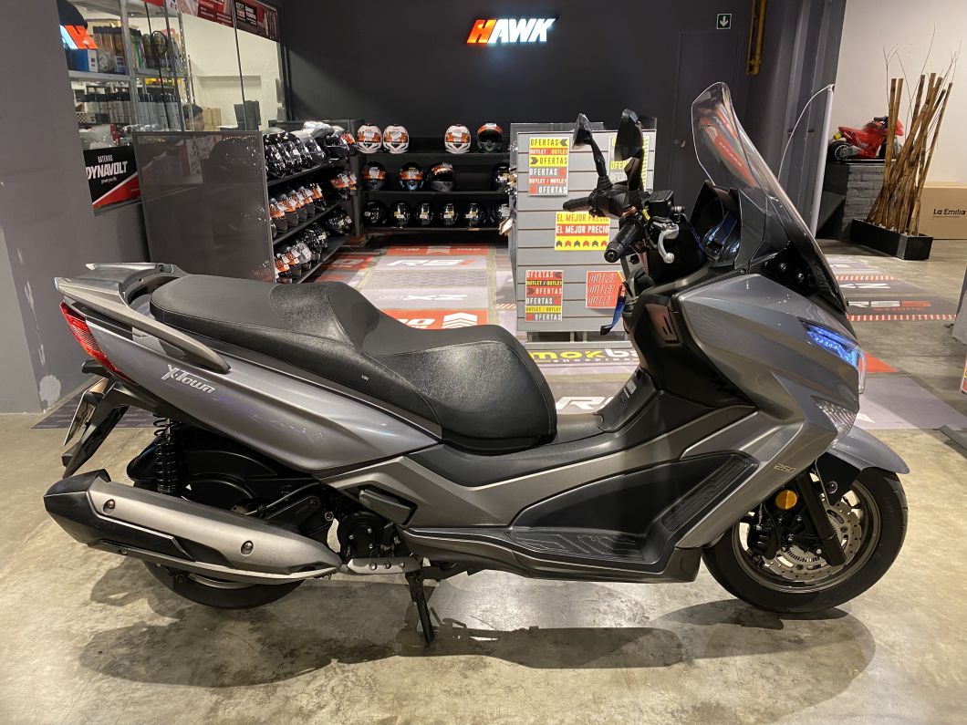 Moto Kymco X Town 250 i kw 2020 usado con 12600km