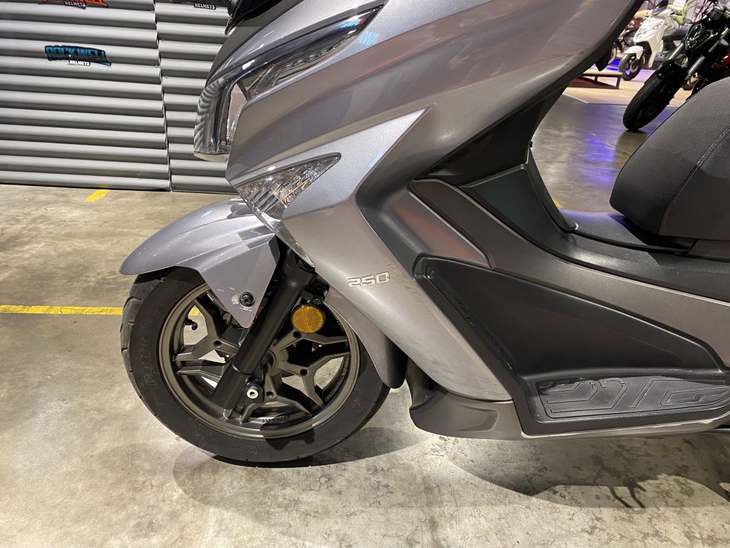 Moto Kymco X Town 250 i kw 2020 usado con 12600km