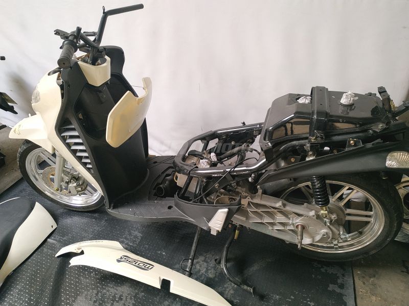 Moto Mondial Md 125 Outlet-des int 10097