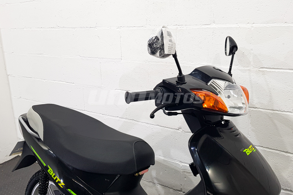 Moto Motomel Blitz 110 V8 Full