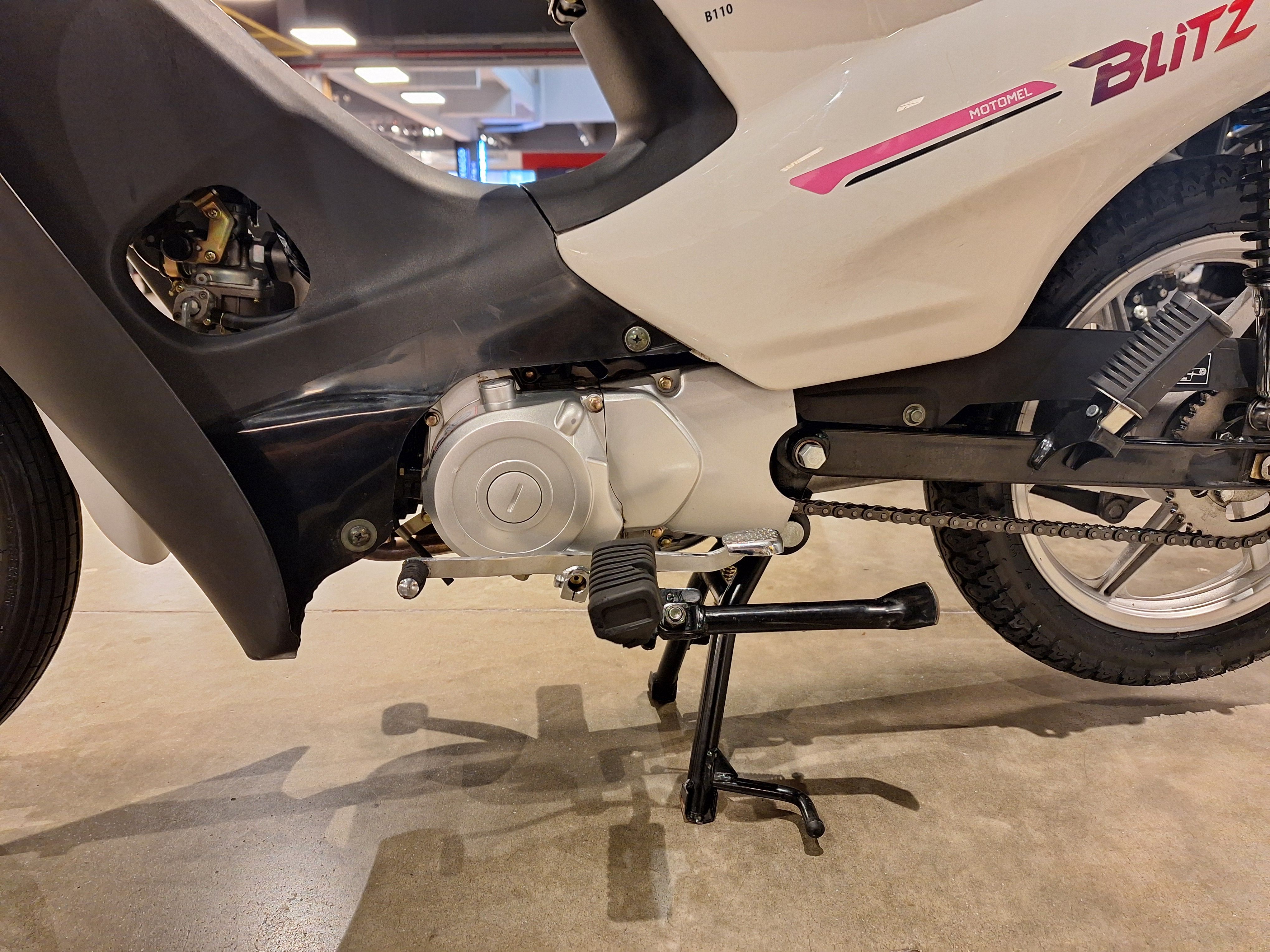 Moto Motomel Blitz 110 v8 full usado 2024 con 3242 km 1M
