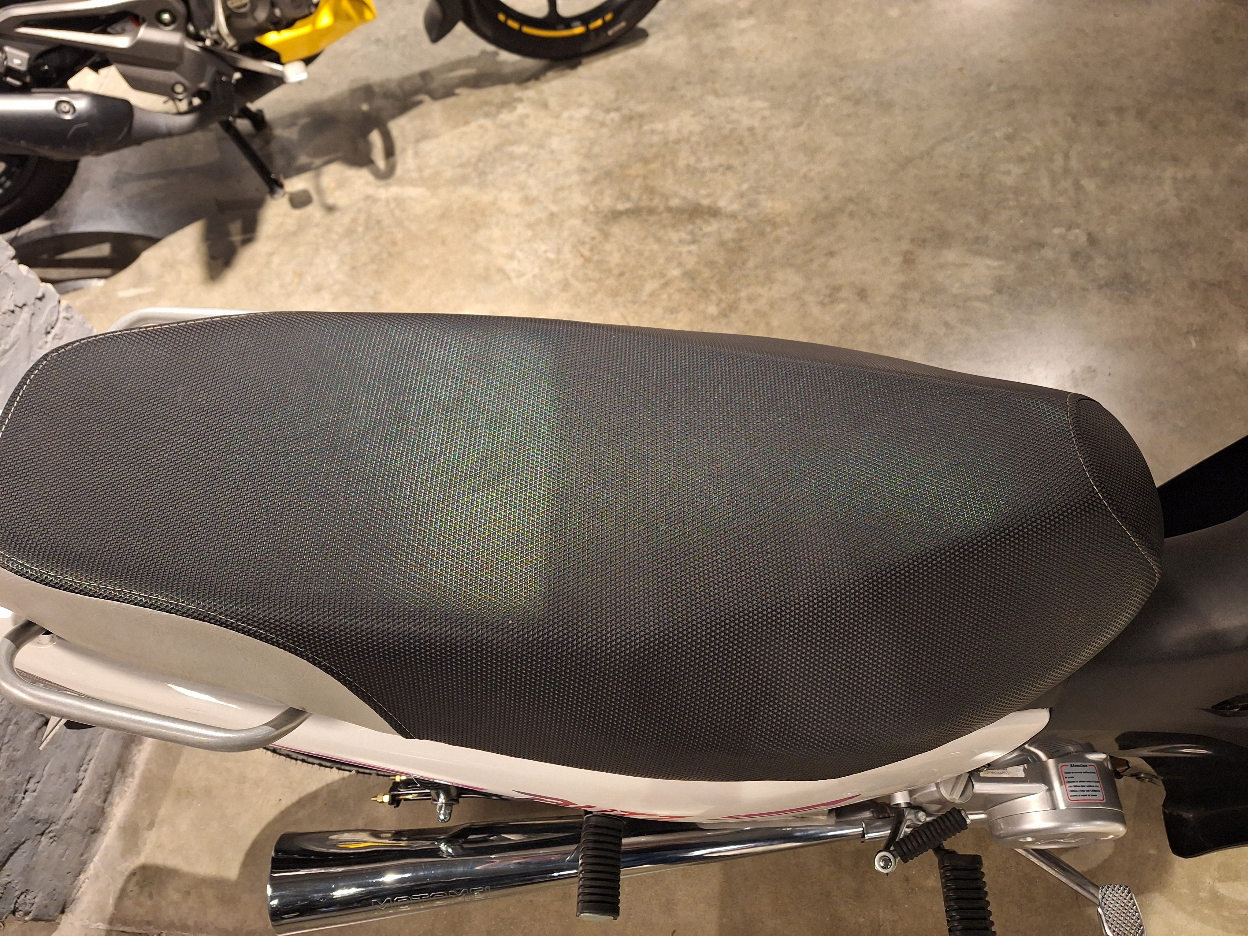 Moto Motomel Blitz 110 v8 full usado 2024 con 3242 km 1M